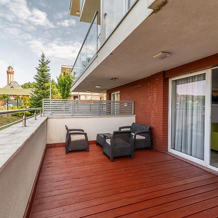 Eleganckie Apartamenty Sun Seasons 24 Blisko Plazy Z Parkingiem By Noclegi Renters Niechorze Exterior foto
